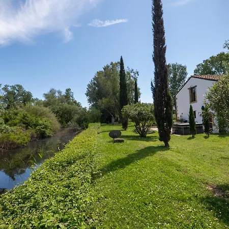 Mas Des Eaux Claires Arles Camargue * Saint-Gilles (Gard)